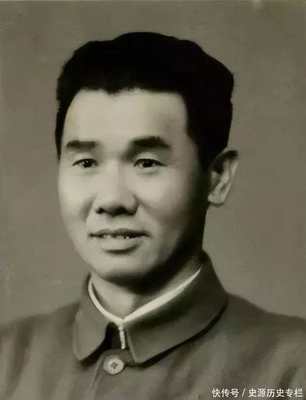 1938年陈再道被催婚,与18岁的张双群结为革命伉俪,相濡以沫54年